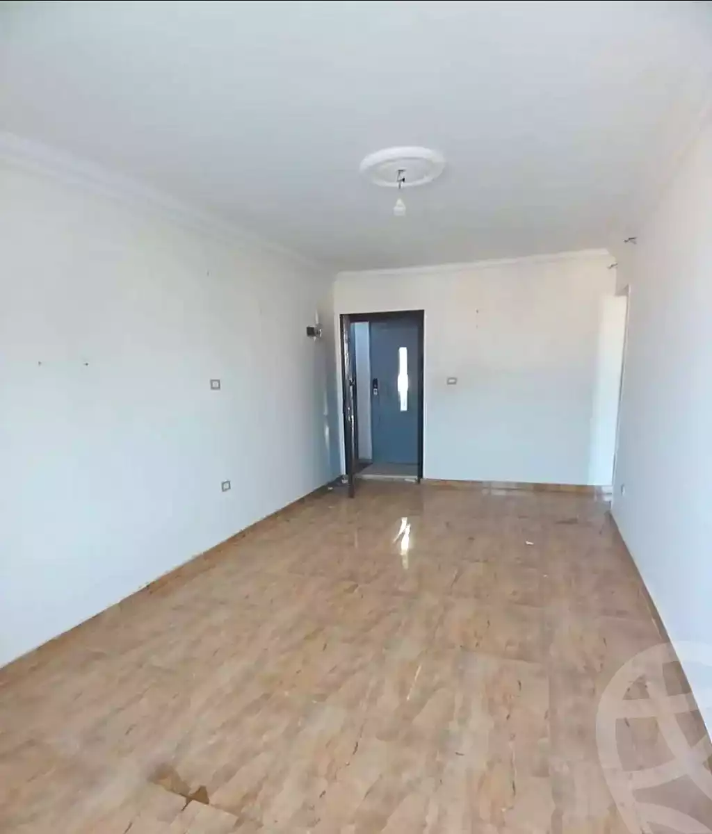 https://aqarmap.com.eg/en/listing/6762151-for-sale-alexandria-el-asafra-seyam-st