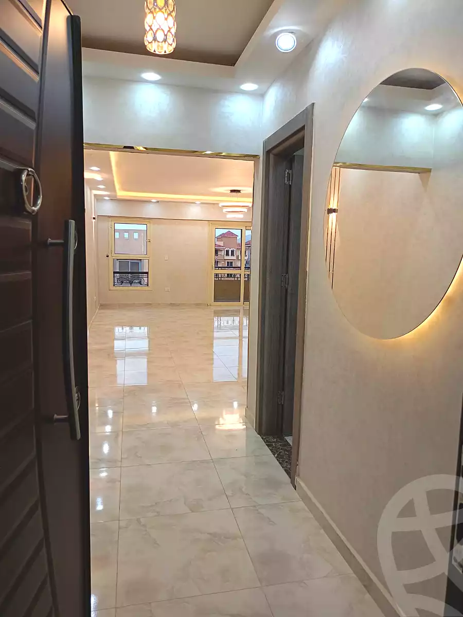 https://aqarmap.com.eg/ar/listing/6762283-for-rent-cairo-el-sheikh-zayed-city-compounds-el-khamayel