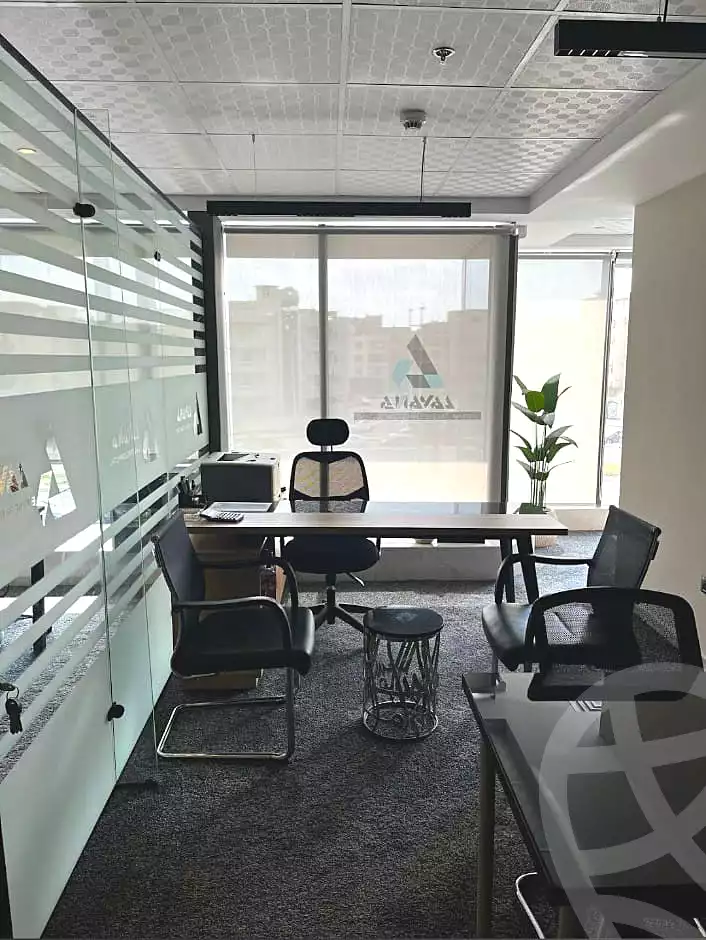 https://aqarmap.com.eg/ar/listing/6762229-for-sale-cairo-el-sheikh-zayed-city-compounds-dh-jyt-blz-mykwn-llttwyr