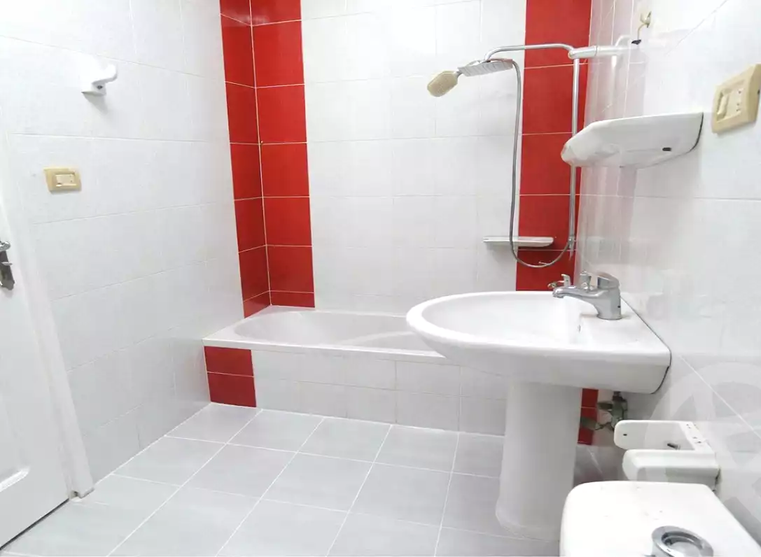https://aqarmap.com.eg/ar/listing/6762727-for-rent-gharbia-tanta-tanta-city-el-fateh-st