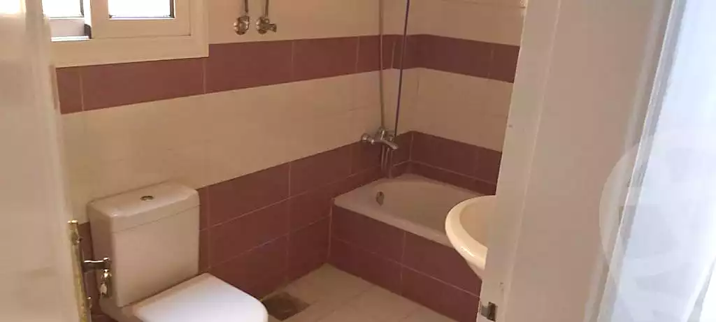 https://aqarmap.com.eg/ar/listing/6763114-for-rent-cairo-new-cairo-el-banafsg-el-banafsag-omarat-al-gabri-st