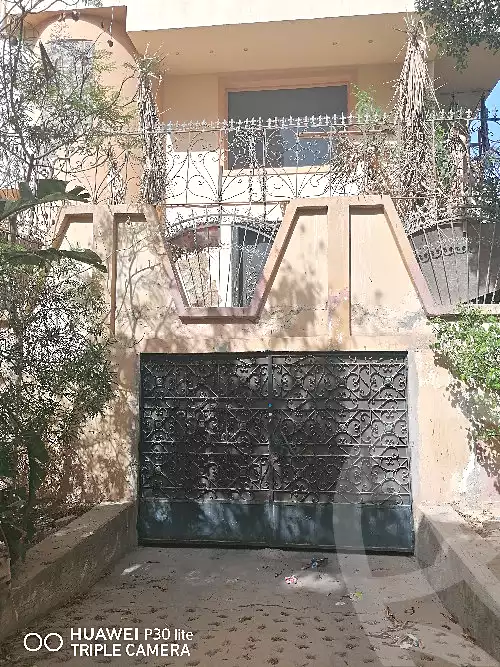 https://aqarmap.com.eg/ar/listing/6446752-for-sale-cairo-6th-of-october-el-ahyaa-neighborhood-3rd-street-7