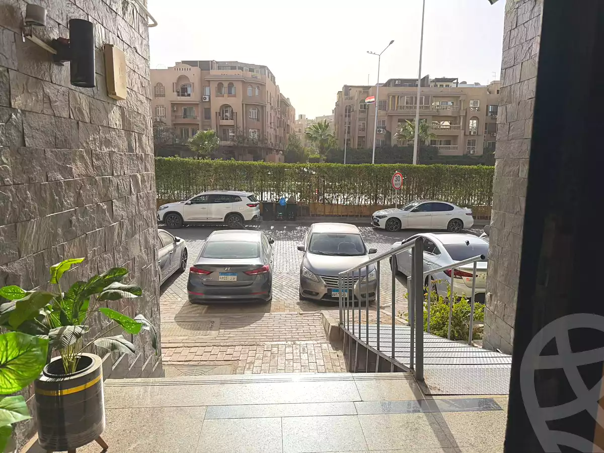 https://aqarmap.com.eg/en/listing/6763894-for-sale-cairo-el-sheikh-zayed-city-compounds-jn-1
