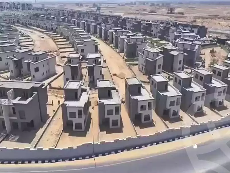 https://aqarmap.com.eg/ar/listing/6763863-for-sale-cairo-new-cairo-compounds-kmbwnd-kryk-twn-il-cazar