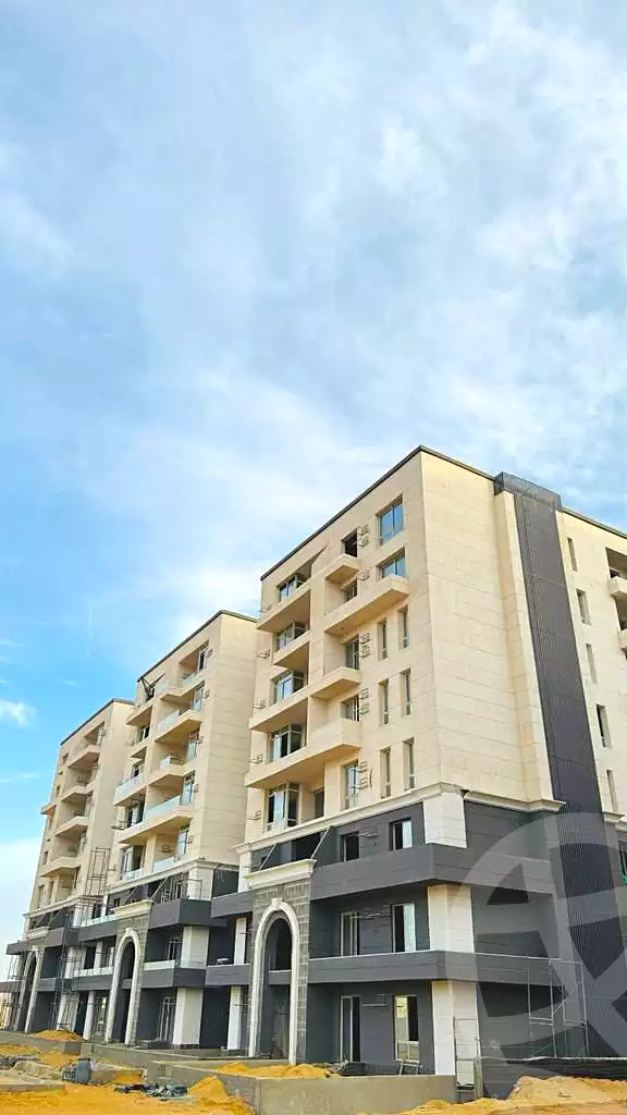 https://aqarmap.com.eg/en/listing/6764150-for-sale-cairo-el-sheikh-zayed-city-lshykh-zyd-ljdyd-de-joya-taj-misr-new-zayed