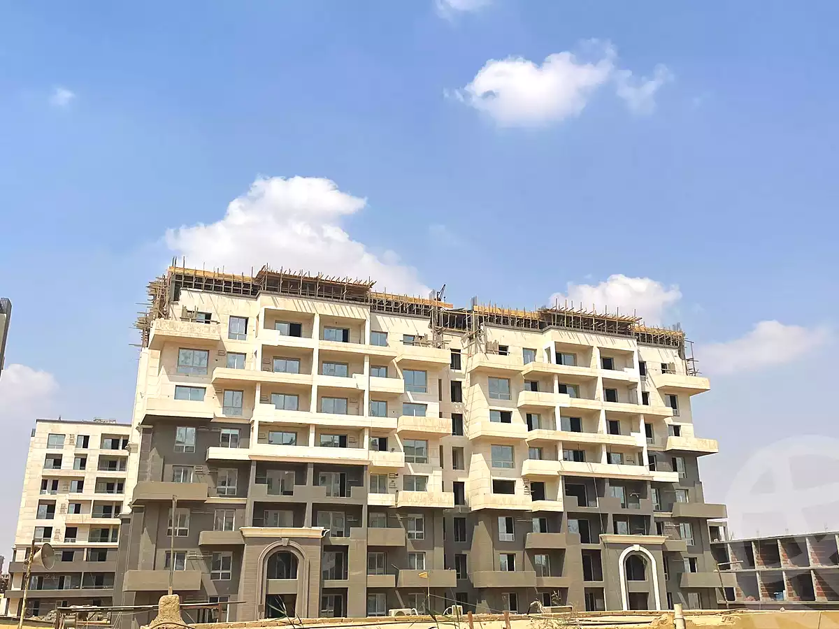 https://aqarmap.com.eg/en/listing/6764173-for-sale-cairo-el-sheikh-zayed-city-lshykh-zyd-ljdyd-de-joya-taj-misr-new-zayed