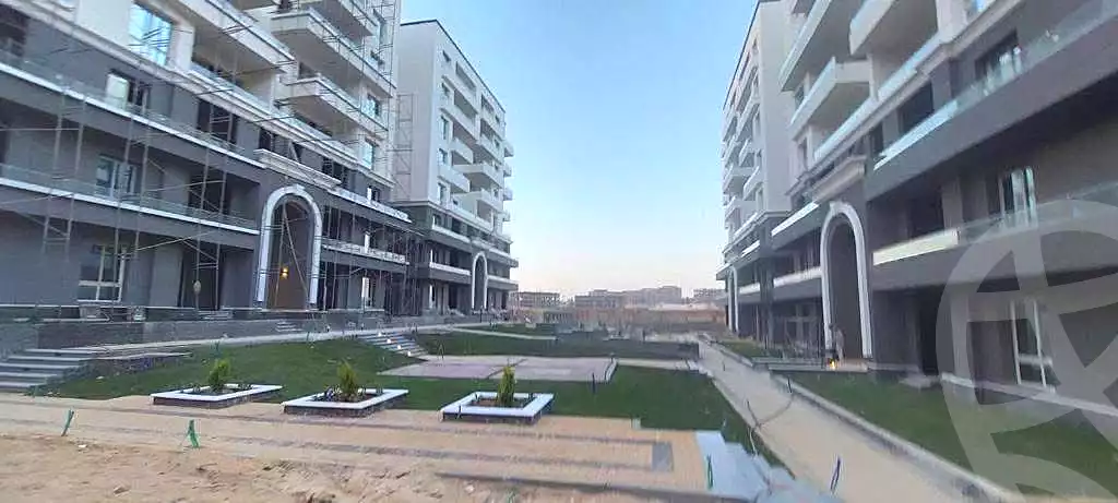 https://aqarmap.com.eg/ar/listing/6764284-for-sale-cairo-new-administrative-capital-r8-de-joya-4-compound-taj-misr