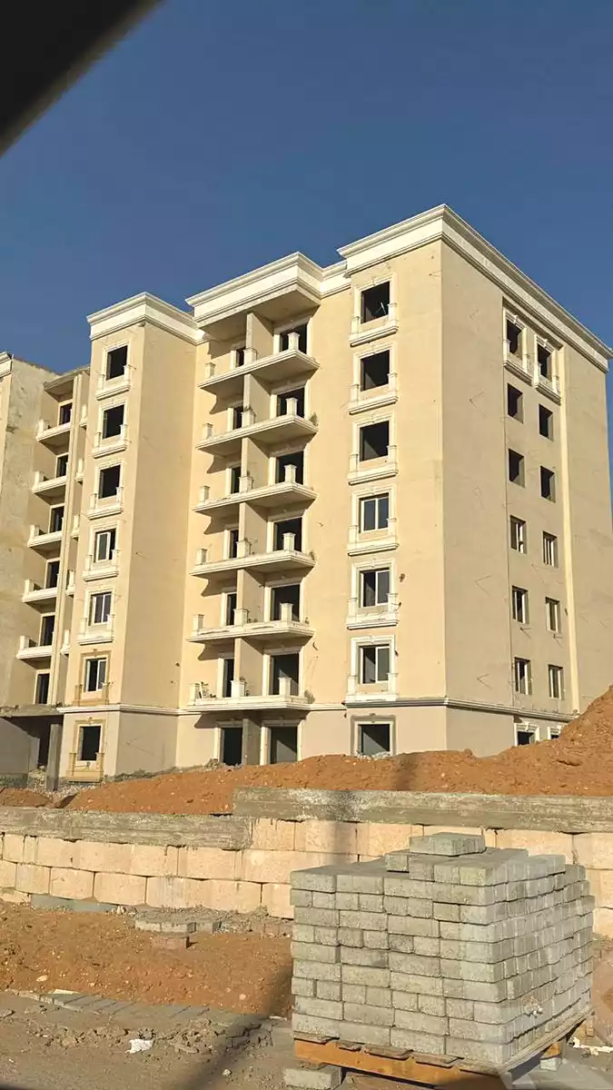 https://aqarmap.com.eg/ar/listing/6764548-for-sale-cairo-new-cairo-compounds-mayan-compound-stm