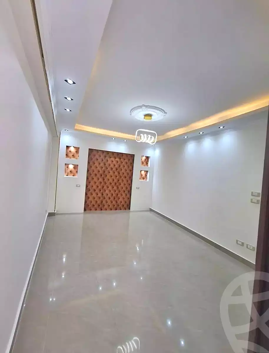 https://aqarmap.com.eg/ar/listing/6765069-for-sale-alexandria-sydy-bshr-sydy-bshr-bhry-gamal-abd-el-nasir-st