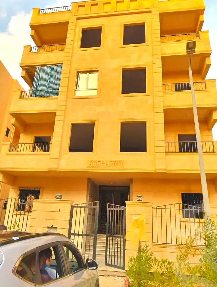 https://aqarmap.com.eg/ar/listing/6765444-for-sale-cairo-badr-city-hai-el-ashgar-featured-neighborhood