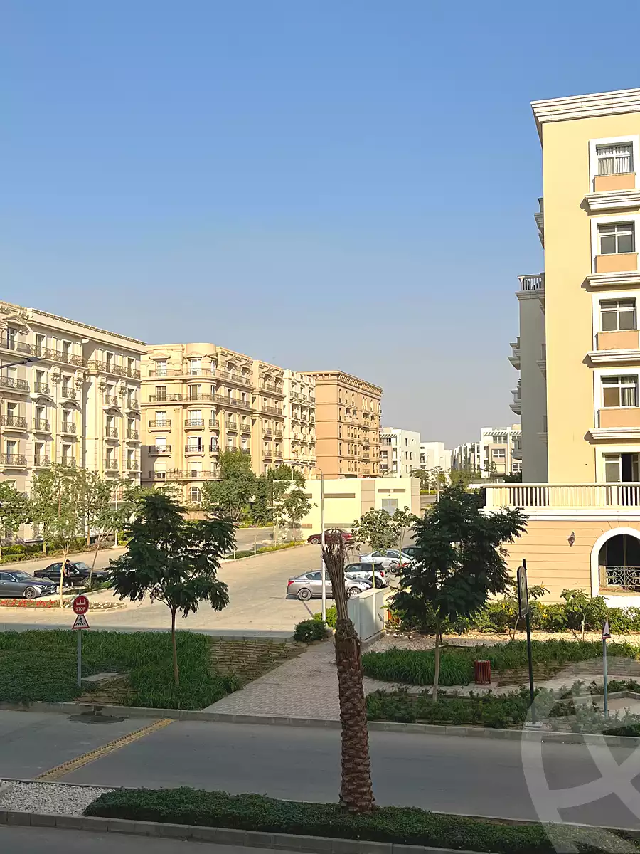 شقة بـ٣ غرف نوم في فيفث سكوير المراسم، صورة ٨ من ٩