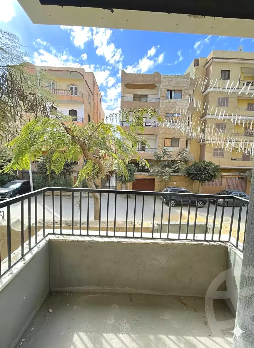 https://aqarmap.com.eg/ar/listing/6766064-for-sale-cairo-6th-of-october-el-ahyaa-neighborhood-2nd