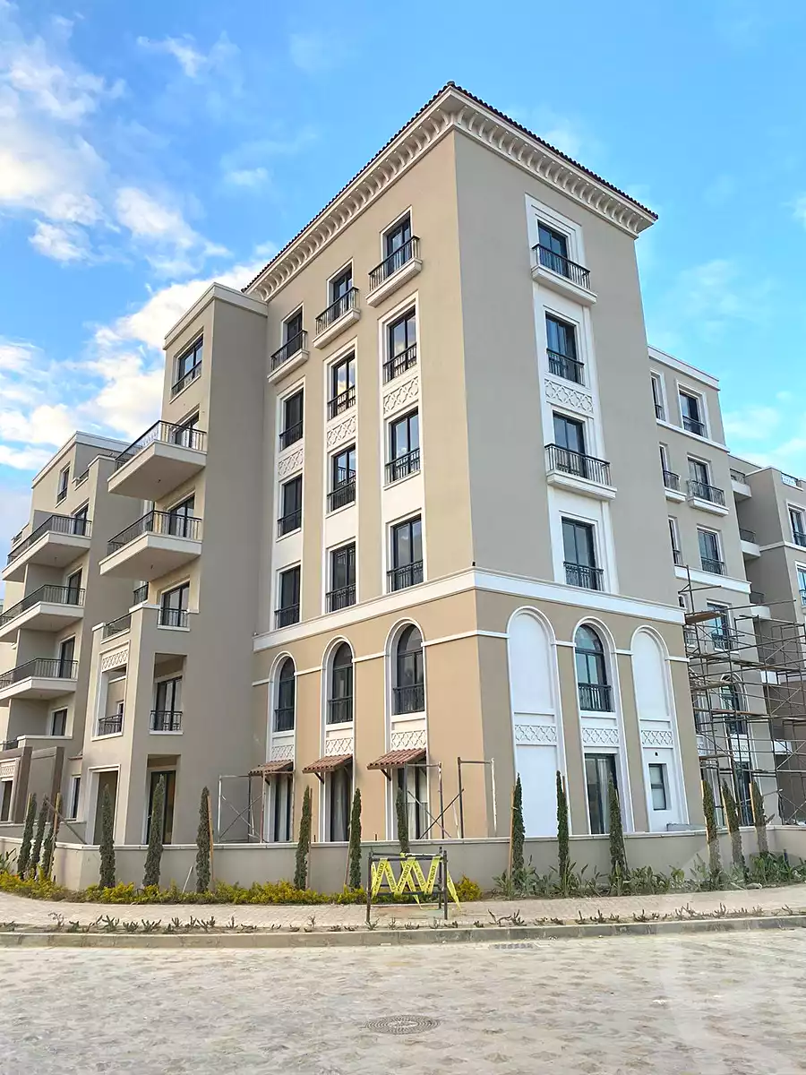 https://aqarmap.com.eg/en/listing/6766213-for-sale-cairo-el-sheikh-zayed-city-compounds-kmbwnd-fyldj-wyst-dr-llttwyr