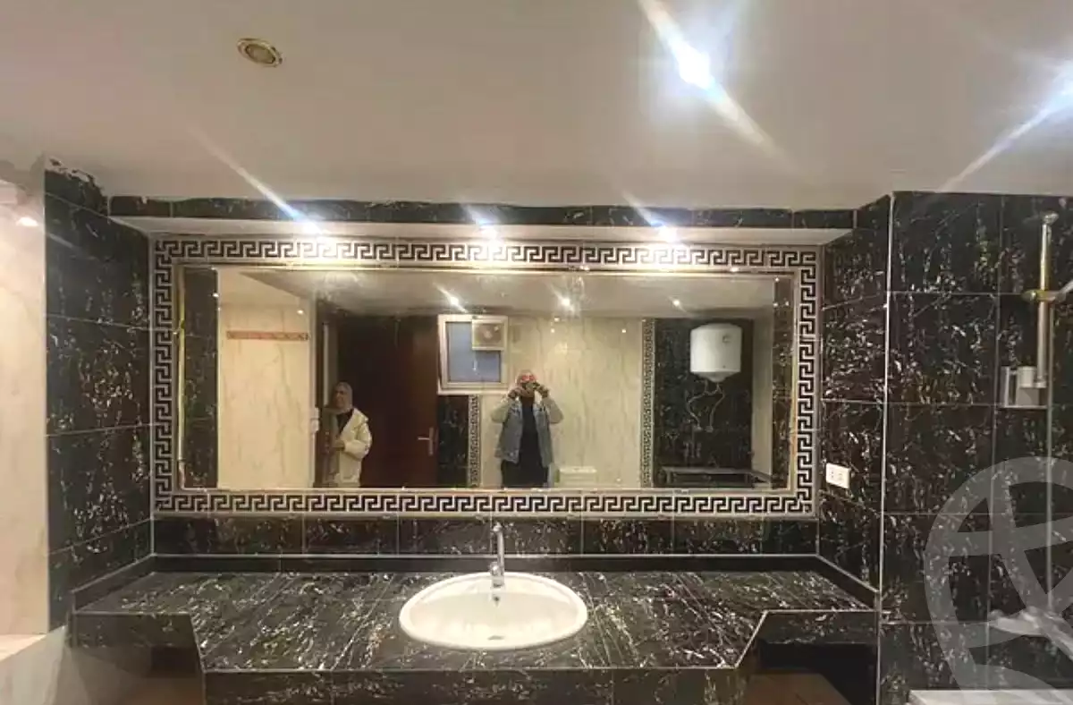 https://aqarmap.com.eg/ar/listing/6766514-for-sale-cairo-6th-of-october-compounds-mena-garden-city