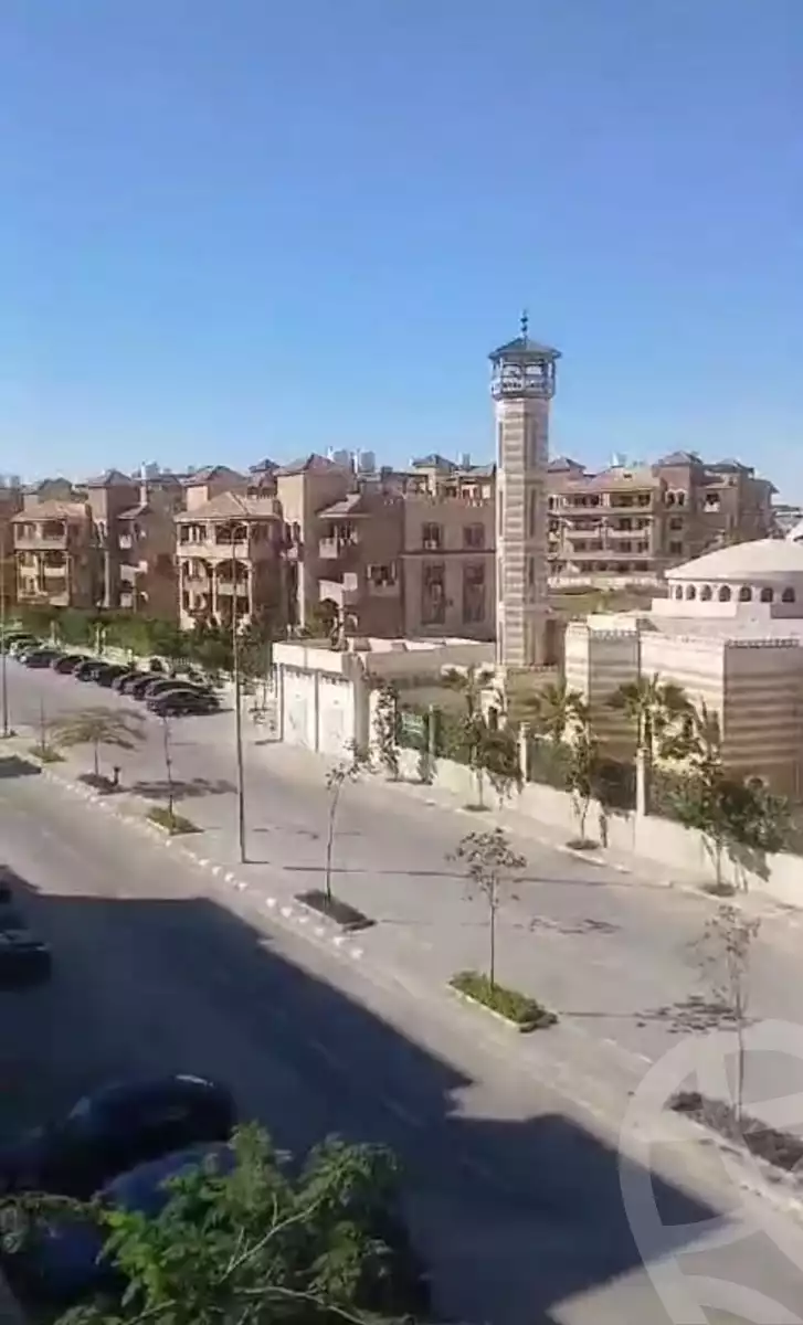 https://aqarmap.com.eg/ar/listing/6766638-for-sale-cairo-el-sheikh-zayed-city-compounds-el-khamayel