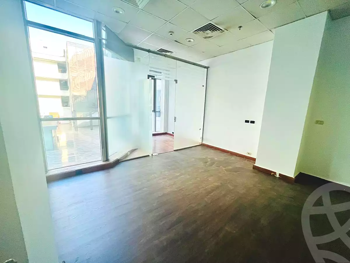 https://aqarmap.com.eg/en/listing/6766784-for-sale-cairo-new-cairo-compounds-top-90-mall