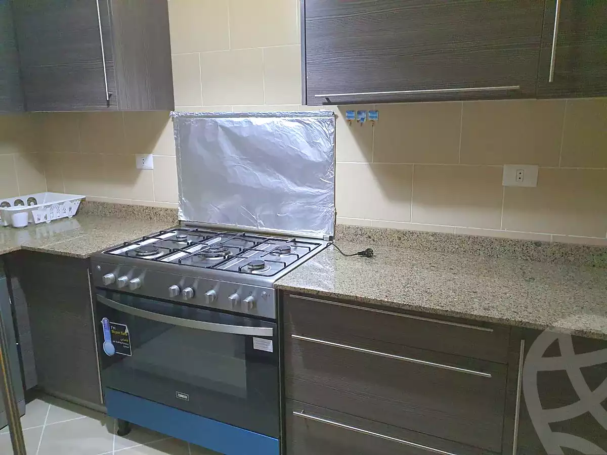 https://aqarmap.com.eg/ar/listing/6766908-for-sale-cairo-el-sheikh-zayed-city-compounds-dh-drys