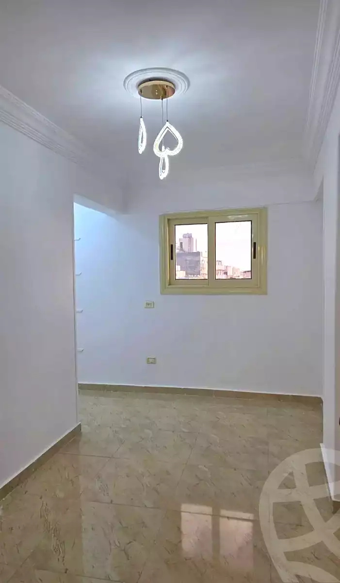 https://aqarmap.com.eg/ar/listing/6767932-for-rent-alexandria-miami-el-gaish-rd-st