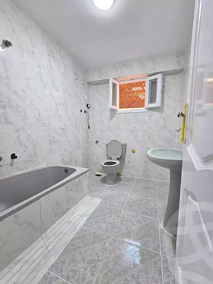 https://aqarmap.com.eg/en/listing/6768081-for-sale-alexandria-l-jmy-shataa-el-nakheel