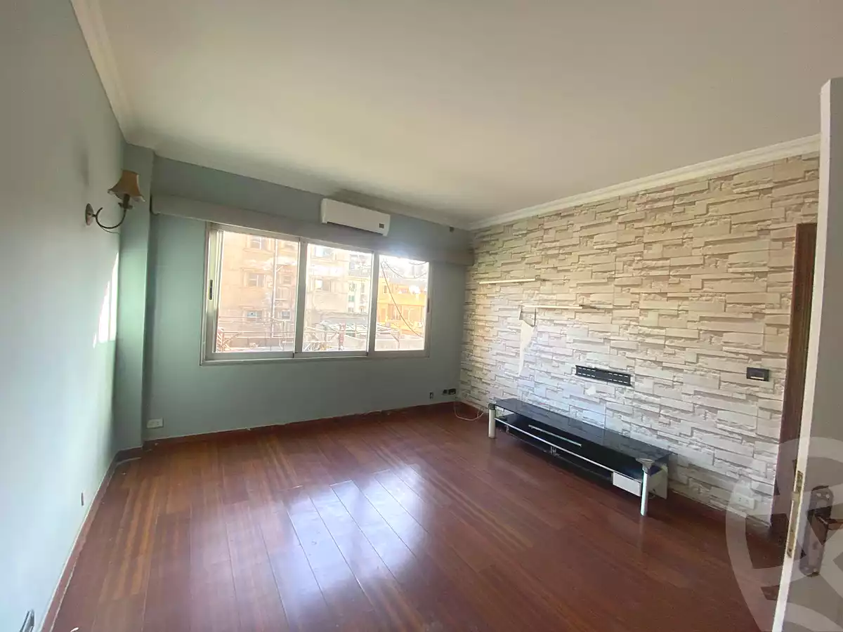 https://aqarmap.com.eg/en/listing/6768662-for-rent-cairo-dokki-manteqt-nadi-el-syd