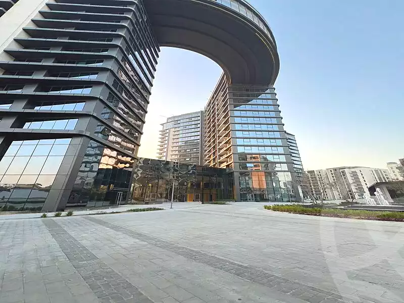 https://aqarmap.com.eg/ar/listing/6768696-for-sale-cairo-el-sheikh-zayed-city-compounds-zyd-wr-llttwyr-z-tower