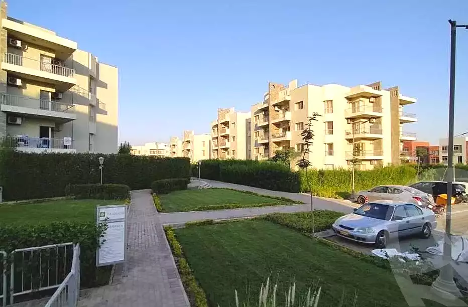 https://aqarmap.com.eg/ar/listing/6769023-for-sale-cairo-el-sheikh-zayed-city-compounds-dh-drys