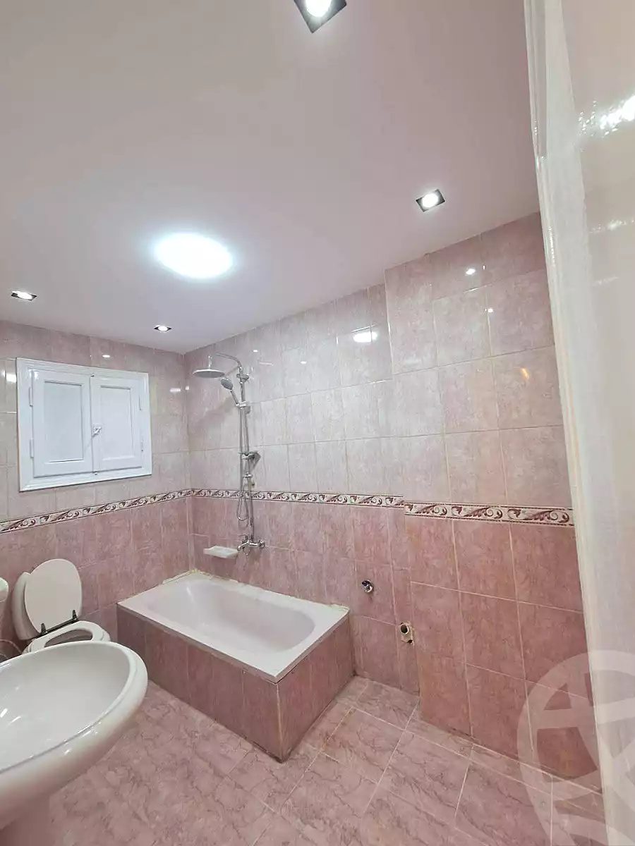 https://aqarmap.com.eg/ar/listing/6769500-for-sale-alexandria-sydy-bshr-sydy-bshr-bhry-shr-mhmwd-l-yswy