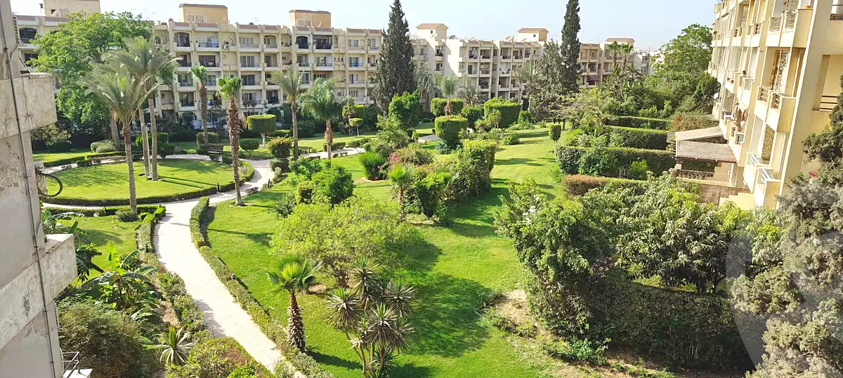https://aqarmap.com.eg/en/listing/6769522-for-sale-cairo-el-sheikh-zayed-city-compounds-zayed-2000