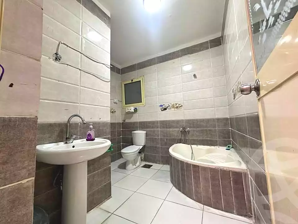 https://aqarmap.com.eg/ar/listing/6770346-for-sale-alexandria-bahray-el-anfoshy-shr-wkl-llymwn-hsyn-twfyq-s-d