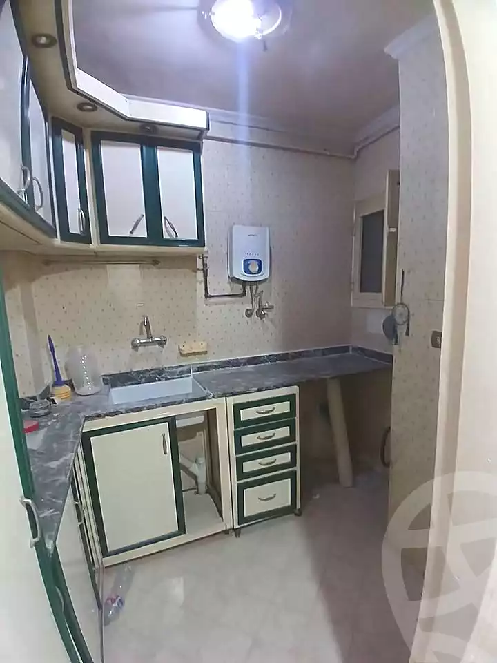 https://aqarmap.com.eg/en/listing/6770389-for-rent-alexandria-ganaklis-shr-mrtdy-bsh