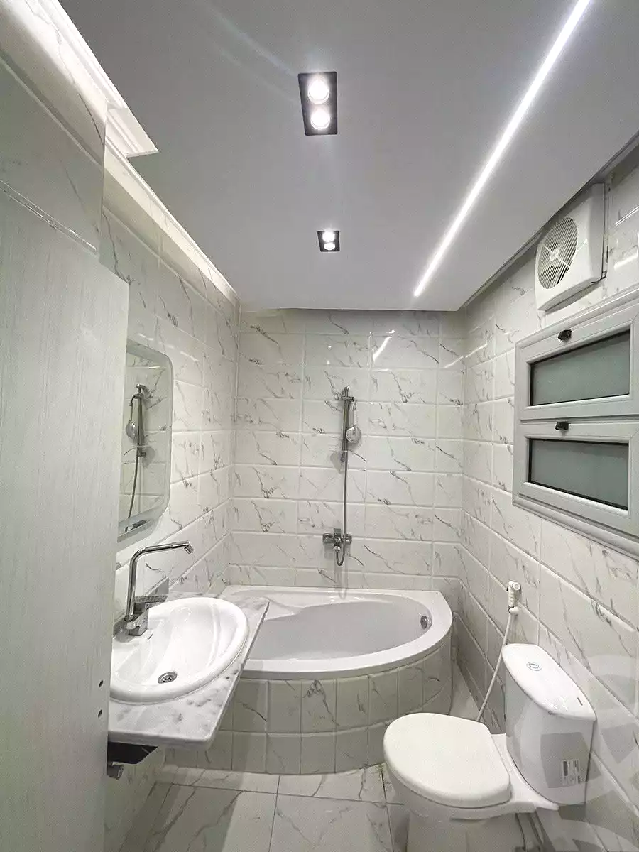 https://aqarmap.com.eg/ar/listing/6772684-for-sale-alexandria-l-jmy-lbytsh-bianchiii-el-bashwat-st