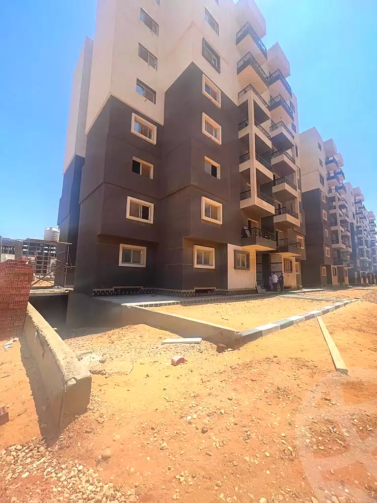 https://aqarmap.com.eg/ar/listing/6773735-for-sale-cairo-new-administrative-capital-r7-kmbwnd-stw