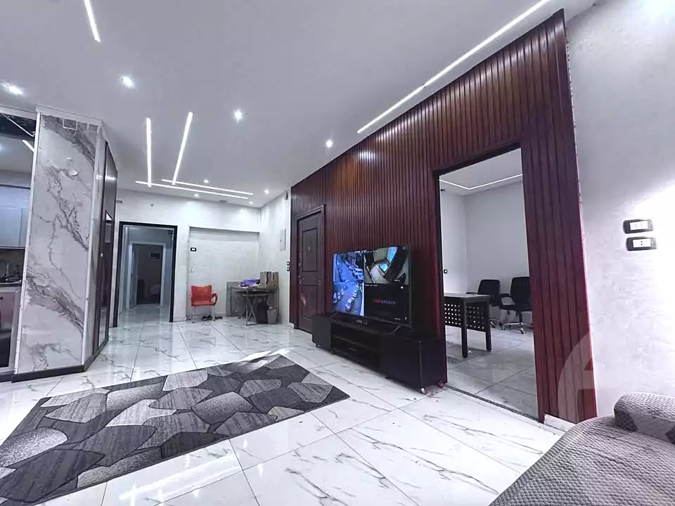 https://aqarmap.com.eg/ar/listing/6775033-for-sale-cairo-ljyz-shareaa-morad  charel degol