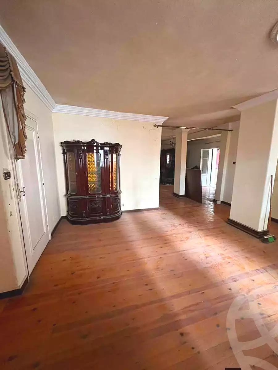 https://aqarmap.com.eg/ar/listing/6775258-for-sale-alexandria-ganaklis