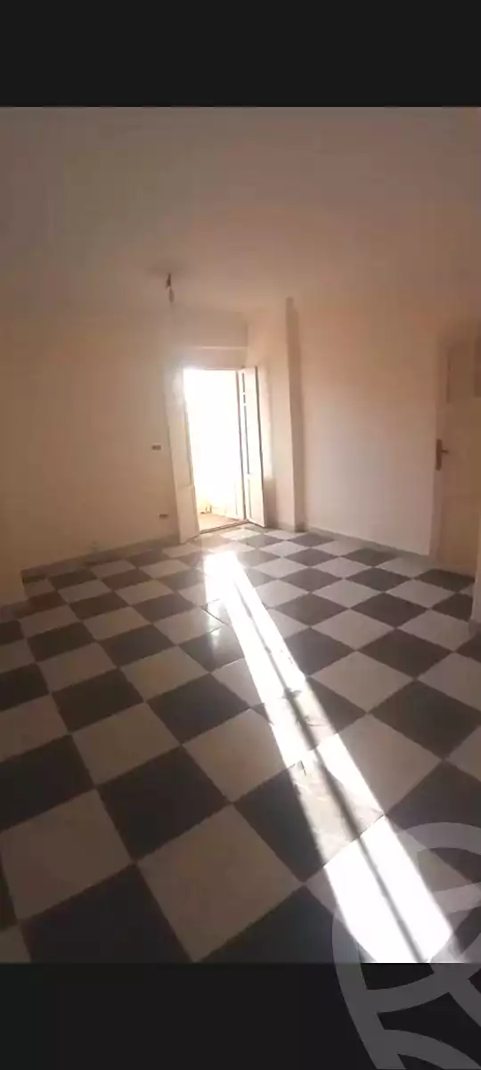 https://aqarmap.com.eg/ar/listing/6775939-for-sale-alexandria-el-asafra-shr-45