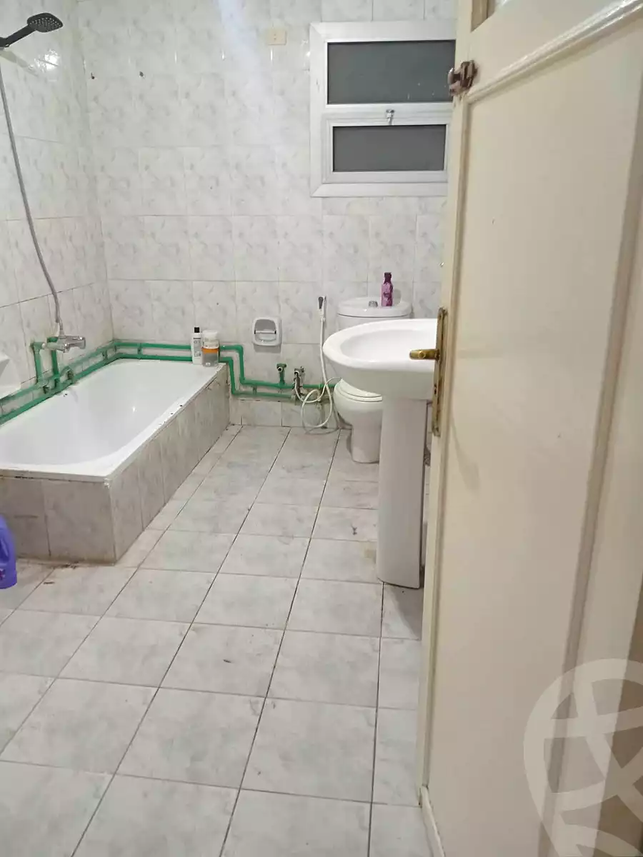 https://aqarmap.com.eg/ar/listing/6776918-for-rent-alexandria-el-asafra-l-sfr-bhry