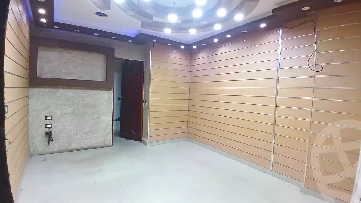 https://aqarmap.com.eg/en/listing/6777034-for-sale-alexandria-lauran-shaarawy-st