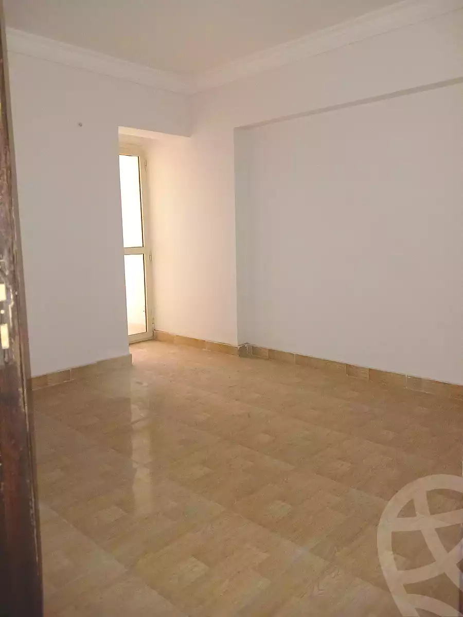 https://aqarmap.com.eg/ar/listing/6777122-for-rent-alexandria-lsywf-el-karma-compound