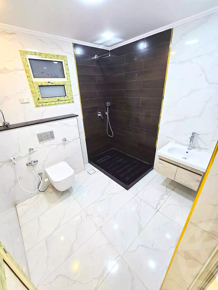https://aqarmap.com.eg/ar/listing/6777675-for-sale-alexandria-sydy-bshr-tryq-ljysh