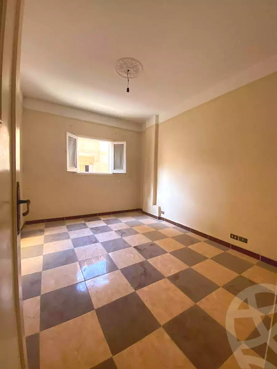 https://aqarmap.com.eg/en/listing/6777763-for-sale-alexandria-l-jmy-lbytsh-mecca-st