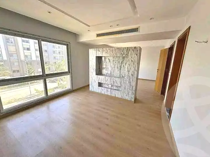 https://aqarmap.com.eg/ar/listing/6778551-for-sale-cairo-new-administrative-capital-r7-oia