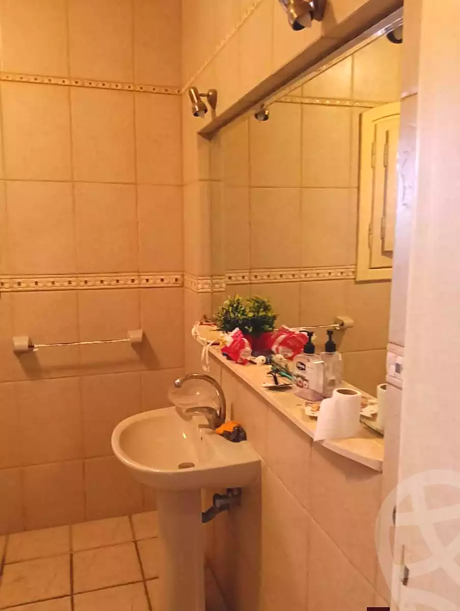 https://aqarmap.com.eg/ar/listing/6778829-for-sale-alexandria-l-jmy-lbytsh-el-hanafeya-st