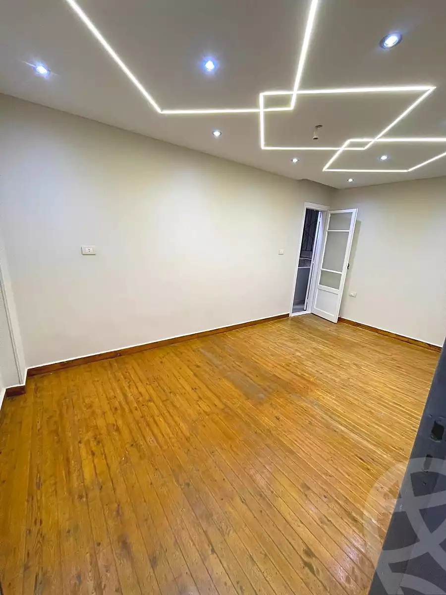 https://aqarmap.com.eg/en/listing/6778941-for-sale-alexandria-camp-cesar