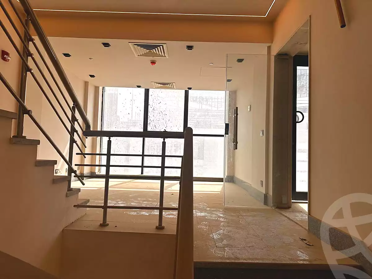 https://aqarmap.com.eg/ar/listing/6780192-for-rent-cairo-new-cairo-90th-street-south-teseen-st