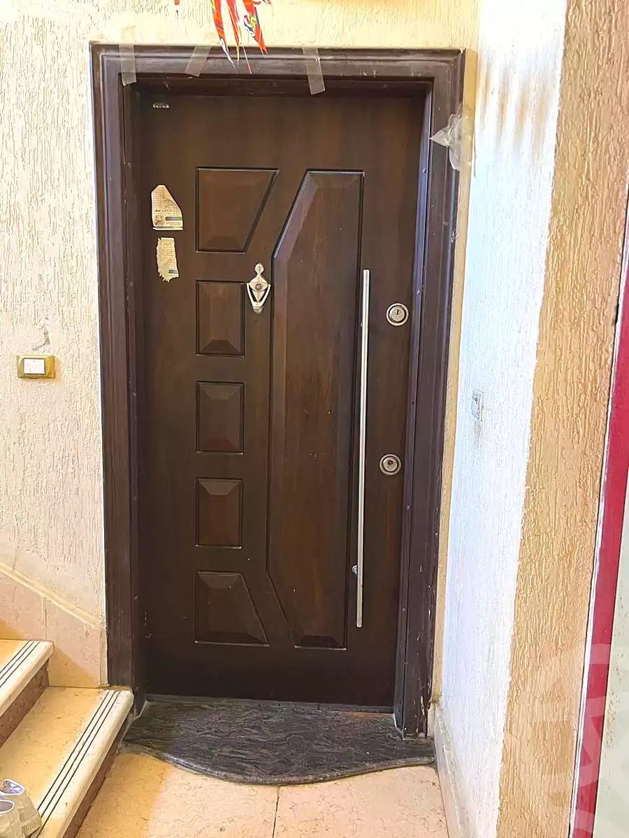 https://aqarmap.com.eg/ar/listing/6780264-for-sale-cairo-6th-of-october-el-ahyaa-neighborhood-3rd-al-hay-al-thalith-st