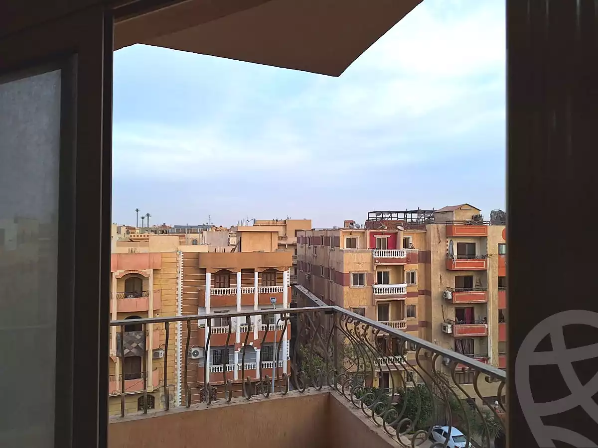 https://aqarmap.com.eg/ar/listing/6780505-for-sale-cairo-6th-of-october-el-ahyaa-neighborhood-5th-street-48