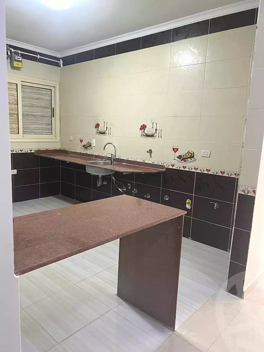 https://aqarmap.com.eg/ar/listing/6780566-for-rent-cairo-6th-of-october-el-hay-el-motamyz-el-motamayez-neighborhood-abd-el-moneim-riad-st