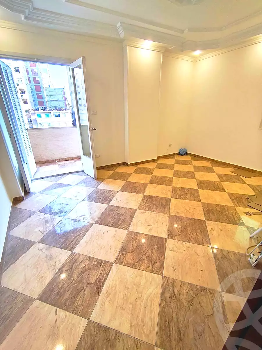 https://aqarmap.com.eg/en/listing/6781065-for-sale-alexandria-el-asafra-l-sfr-bhry