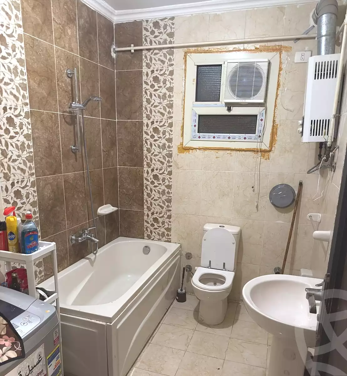 https://aqarmap.com.eg/en/listing/6781229-for-rent-cairo-al-oubour-compounds-dar-misr