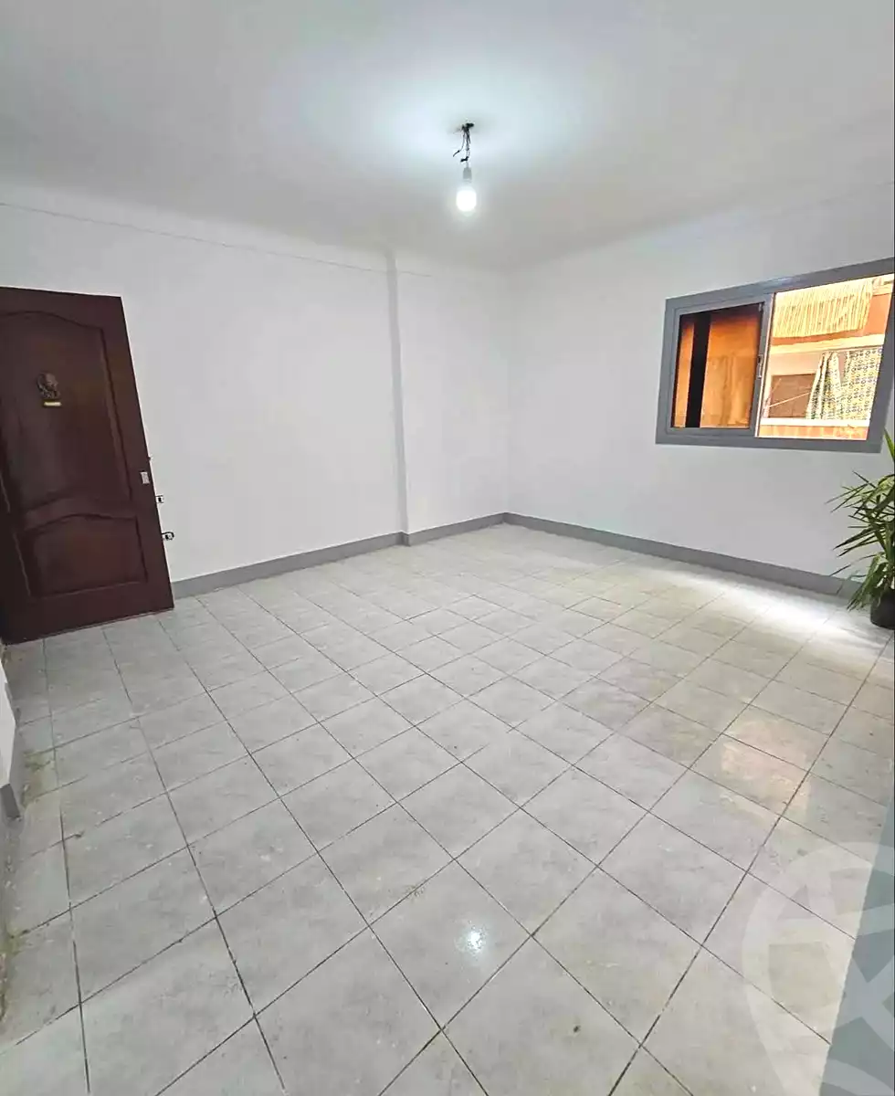 https://aqarmap.com.eg/ar/listing/6781588-for-sale-alexandria-sydy-bshr-sydy-bshr-bhry-amr-el-nogomy-st